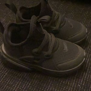 Nike Toddler Size 7